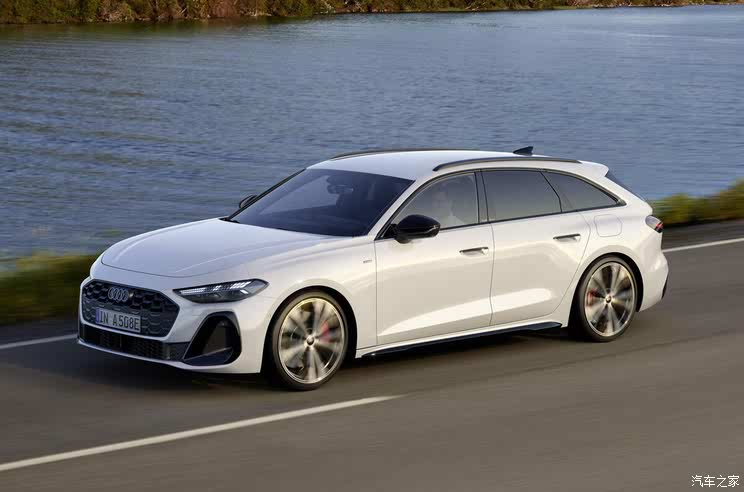 搭载2.0T插混动力 纯电续航108km 全新奥迪A5 PHEV官图